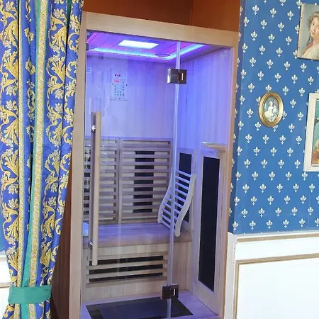 Bed & Breakfast Chateau Du Hallay
