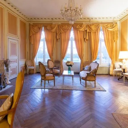 Bed & Breakfast Chateau Du Hallay