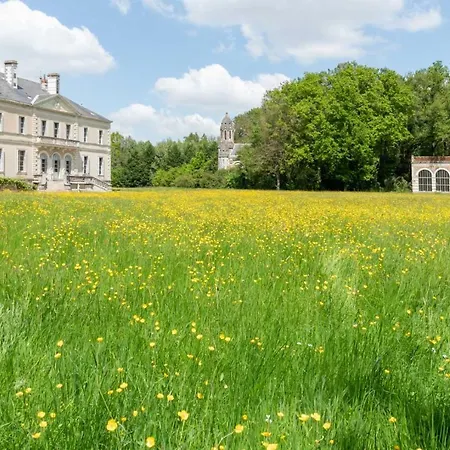 Chateau Du Hallay 3*