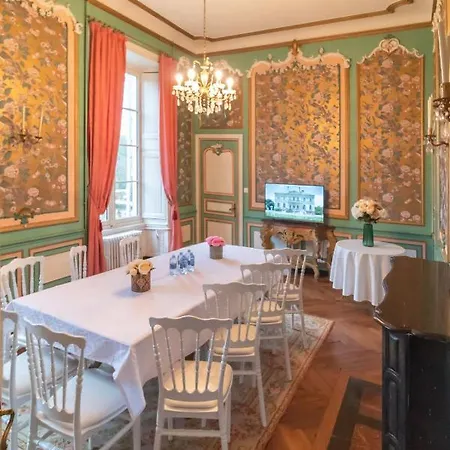 Chateau Du Hallay 3*