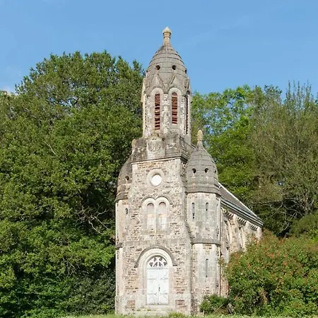 Chateau Du Hallay