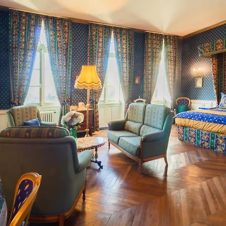 Chateau Du Hallay Montaigu-Vendee